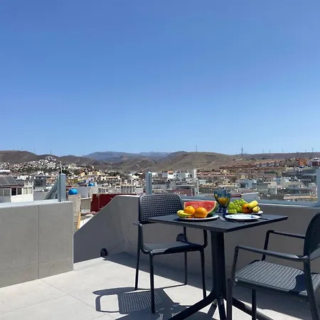 Alaram Holidays House アパート