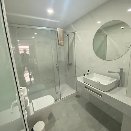Alaram Holidays House Apartament *